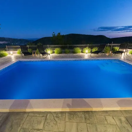 Maria Villa Klis