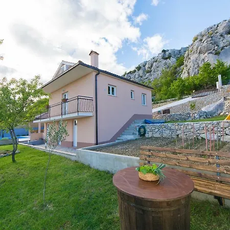 Villa Maria