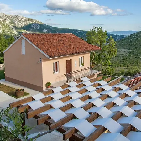 Maria Villa Klis